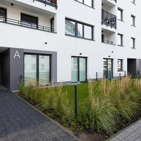 Obozowa By Renters Apartamento