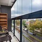 Apartamento Obozowa By Renters *
